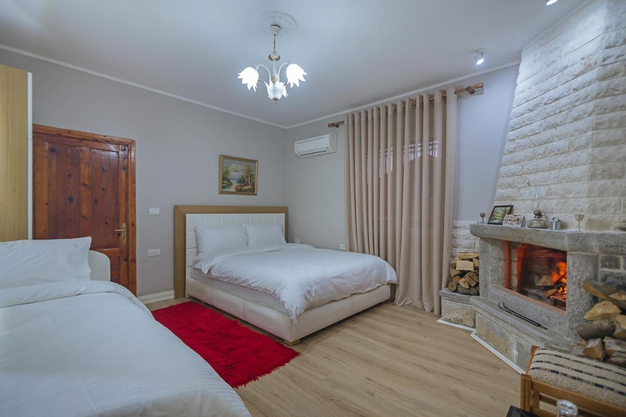 Vila 1 Korce Exterior foto